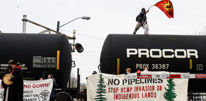 Activists, advocates criticize CSIS for weighing if rail blockades could be classed as terrorism | CBC News