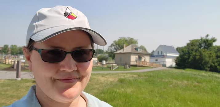 Archaeology on ancestral lands: Students dig into Métis stories on historic Alberta river lots | CBC News