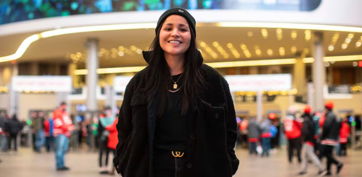 Chicago NHL scout Brigette Lacquette breaks hockey barrier for Indigenous women | CBC News