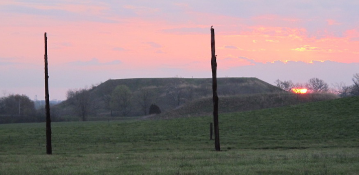 How White Settlers Buried the Truth About the Midwest’s Mysterious Mounds | What It Means to be American