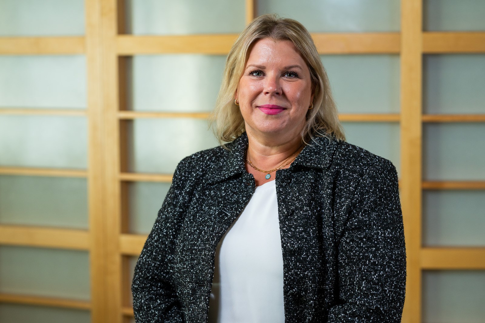 Principal: Laurie Ryz