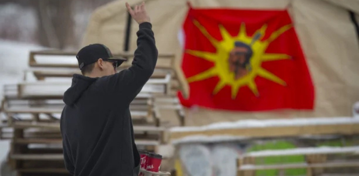 Les élus Wet’suwet’en refusent une entente acceptée par les chefs héréditaires