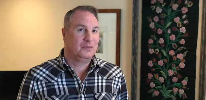 Métis poet searches far and wide for artifacts to 'bring them home' | CBC News