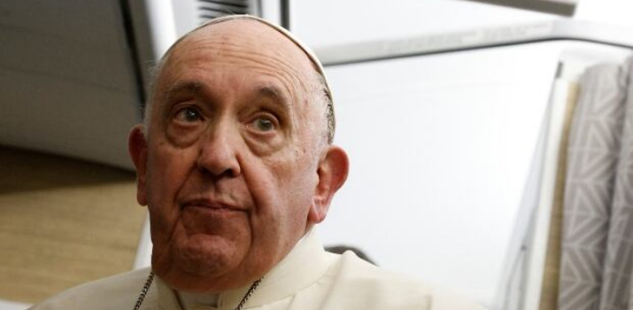 Pensionnats pour autochtones Le pape reconnaît un « génocide »